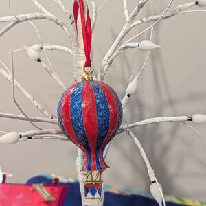 Rare 2004 Cloissone Red & Blue Hot Air Baloon Christmas Ornament New In Box